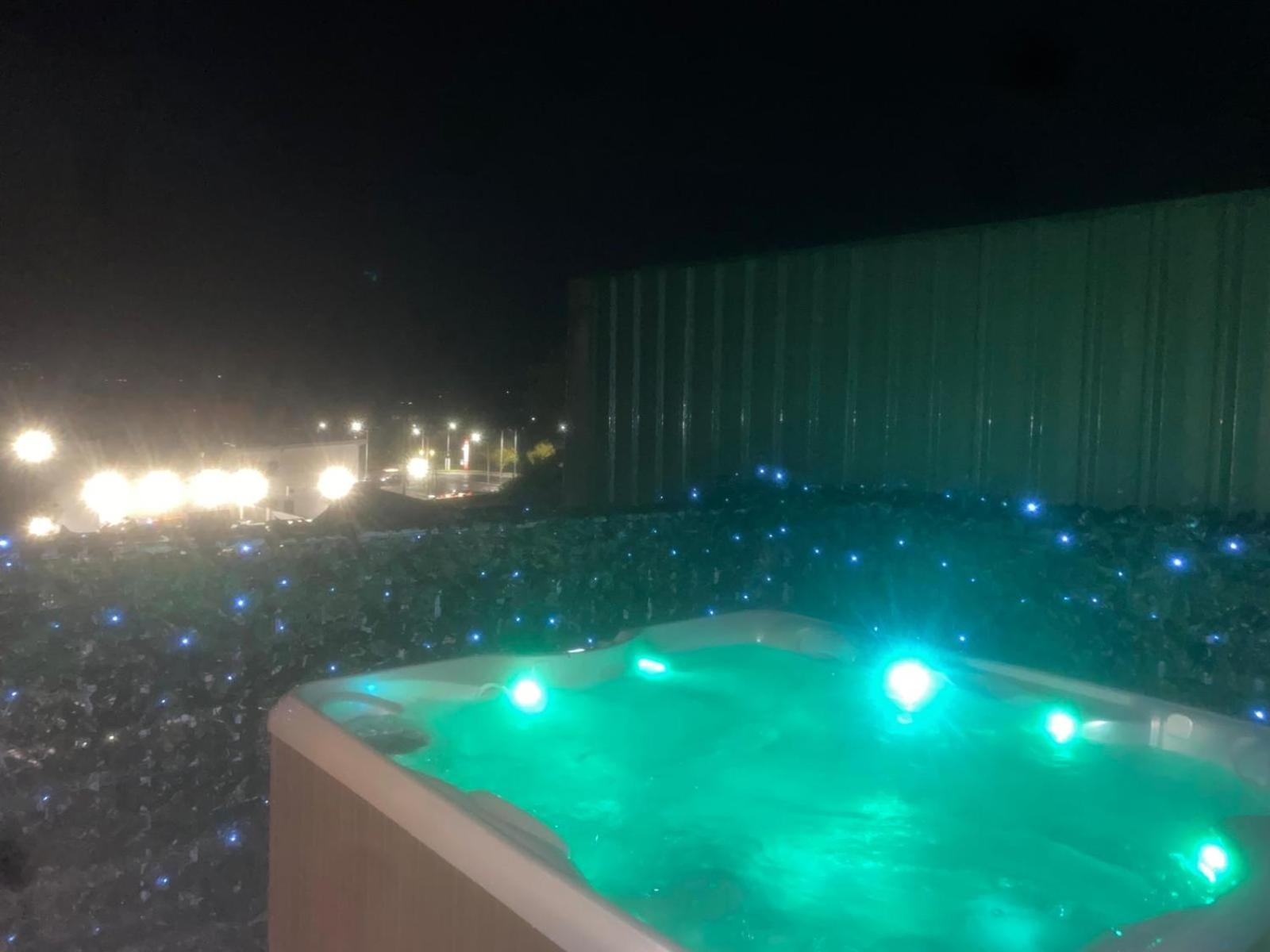 カーンドナーArch Pod & Hot Tubアパートメント エクステリア 写真