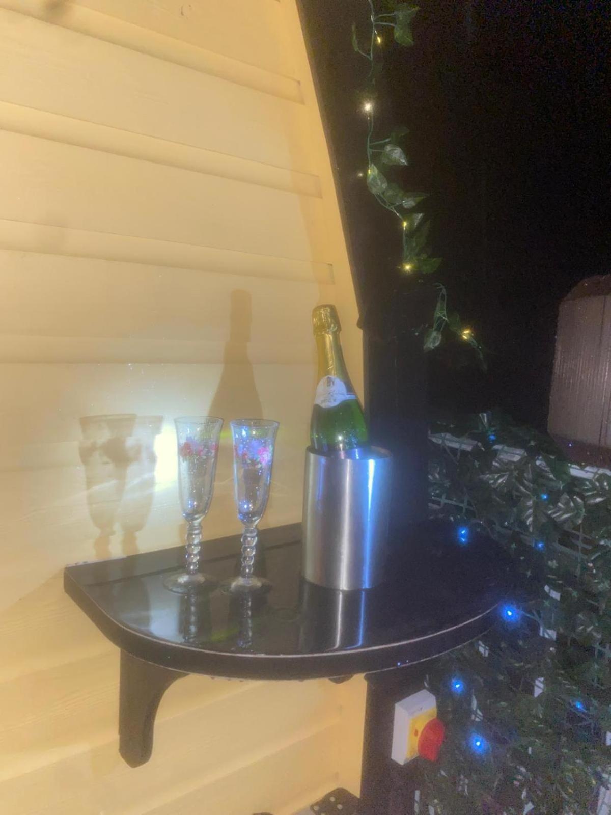 カーンドナーArch Pod & Hot Tubアパートメント エクステリア 写真